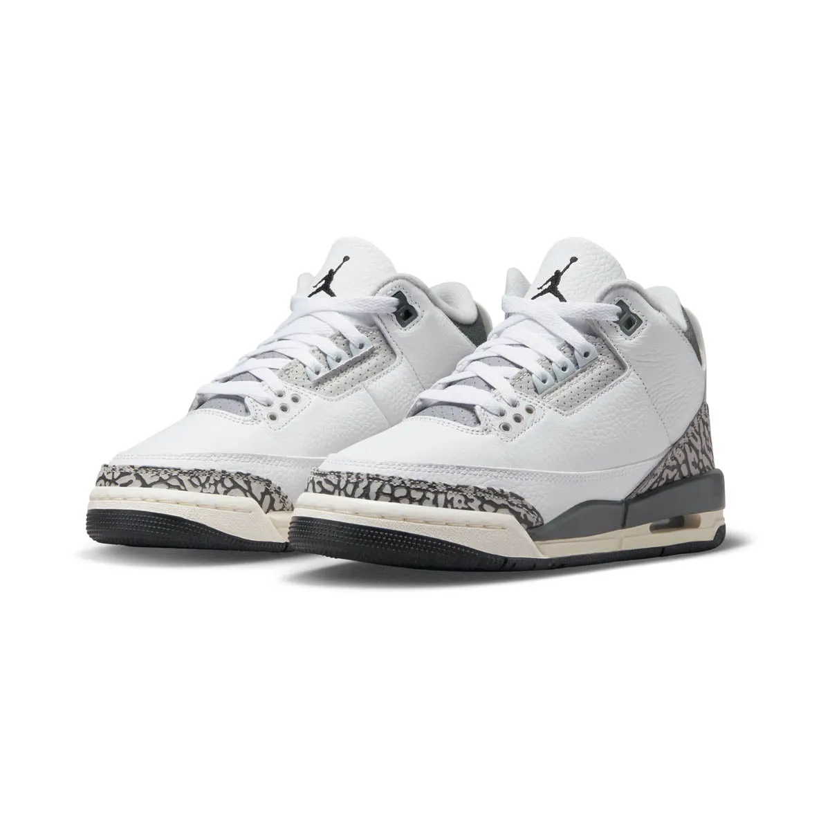 Air Jordan 3 Retro 	Big Kids' Shoes