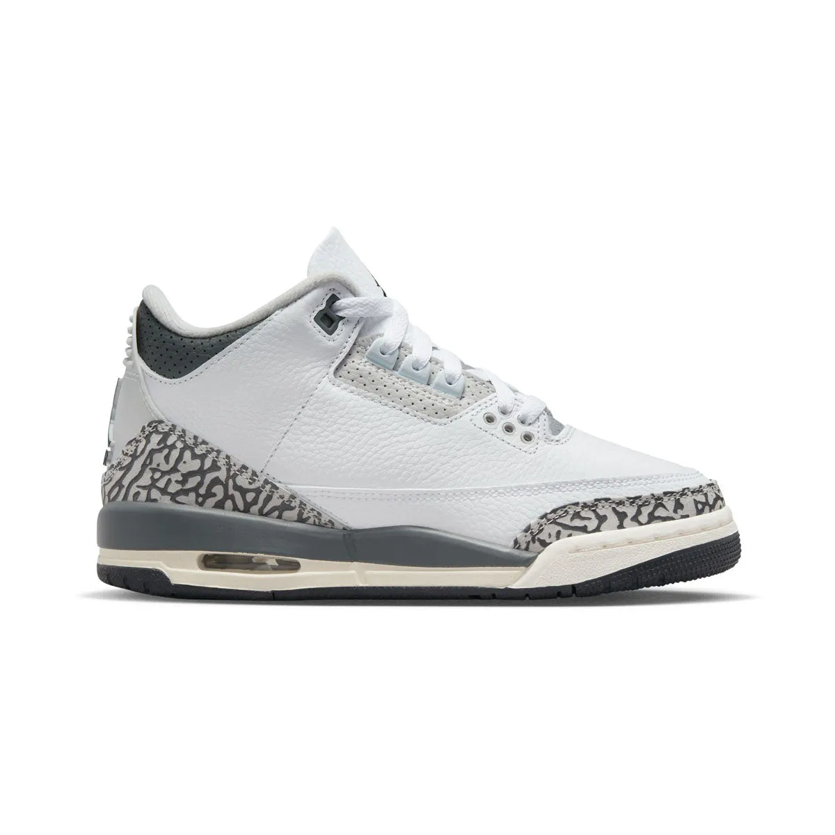 Air Jordan 3 Retro 	Big Kids' Shoes