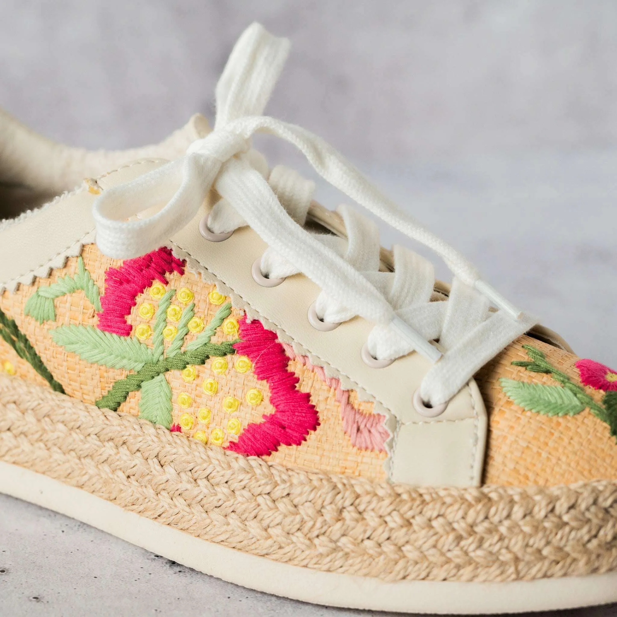 Dolce Vita - Azalia - Floral Multi Raffia