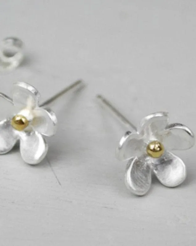 Matt Sterling Silver Daisy Stud Earrings