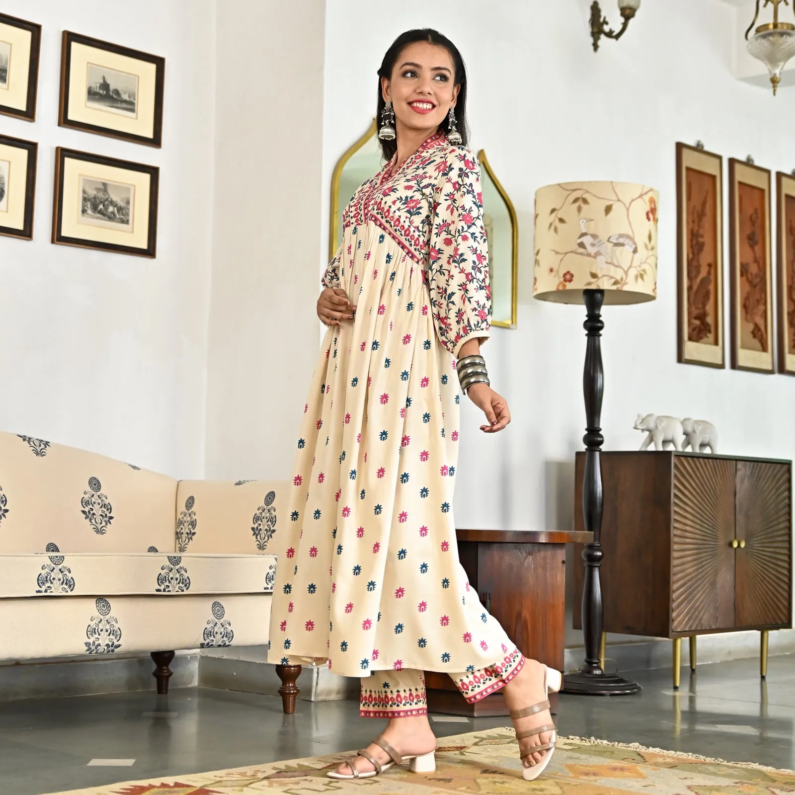 Snow White V Neck Gathered Kurta Pant Co-ord Set