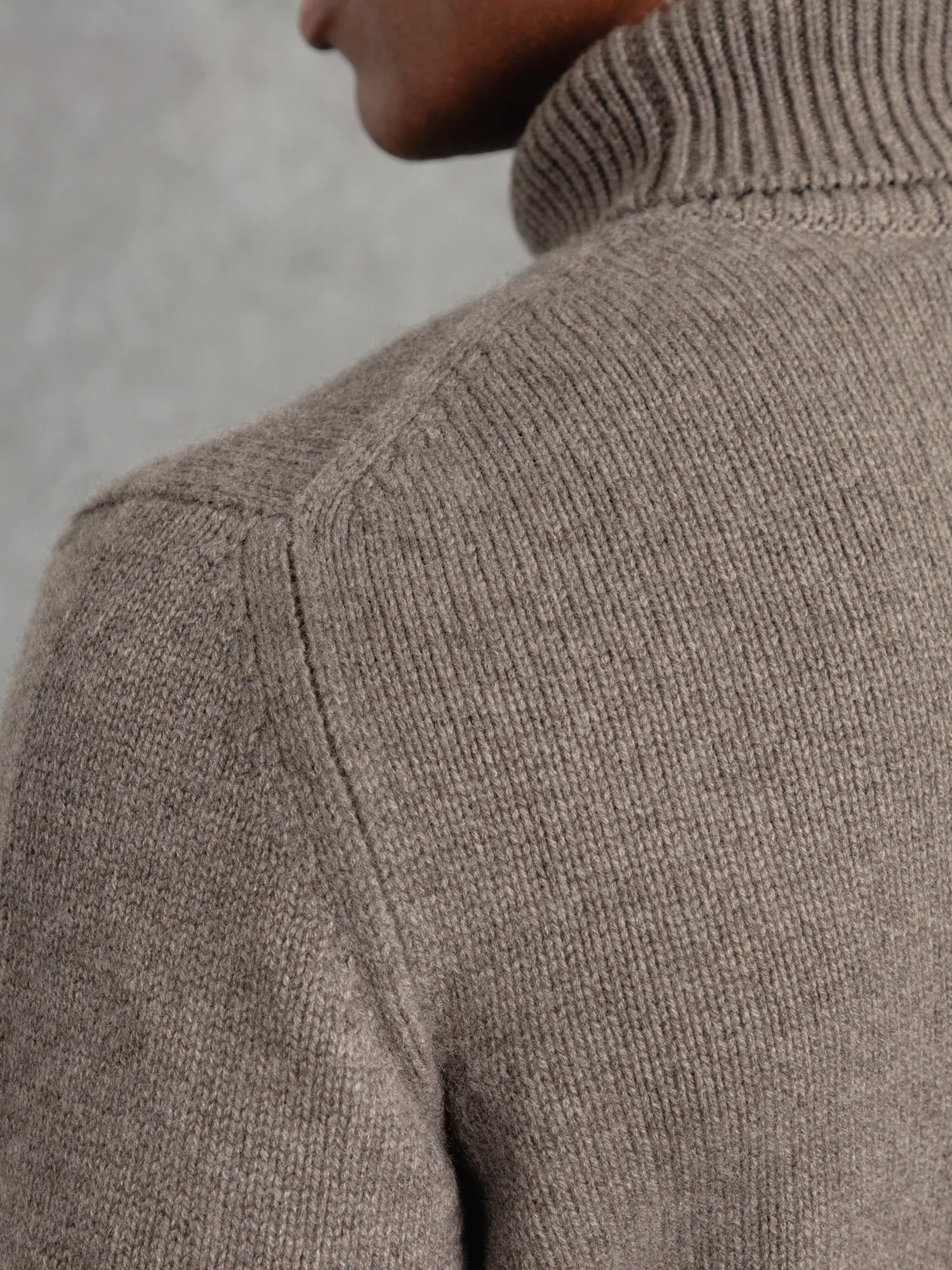 The Cashmere Submariner Rollneck - Dark Taupe